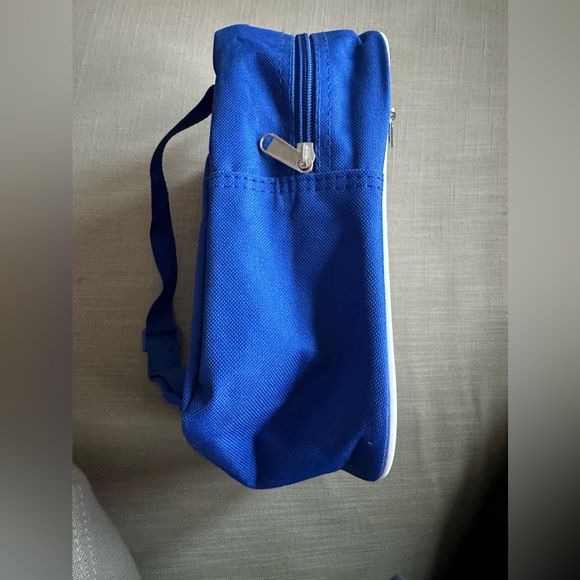 Grupo Ruiz Star Wars R2-D2 preschool backpack - Picture 2 of 4